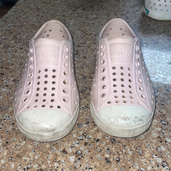 Native shoes - Picture 1 of 4